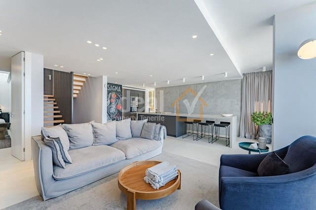 3 soveværelse Villa til salg i San Eugenio Alto, Adeje med swimmingpool garage - € 1.280.000 (Ref: 8225702)