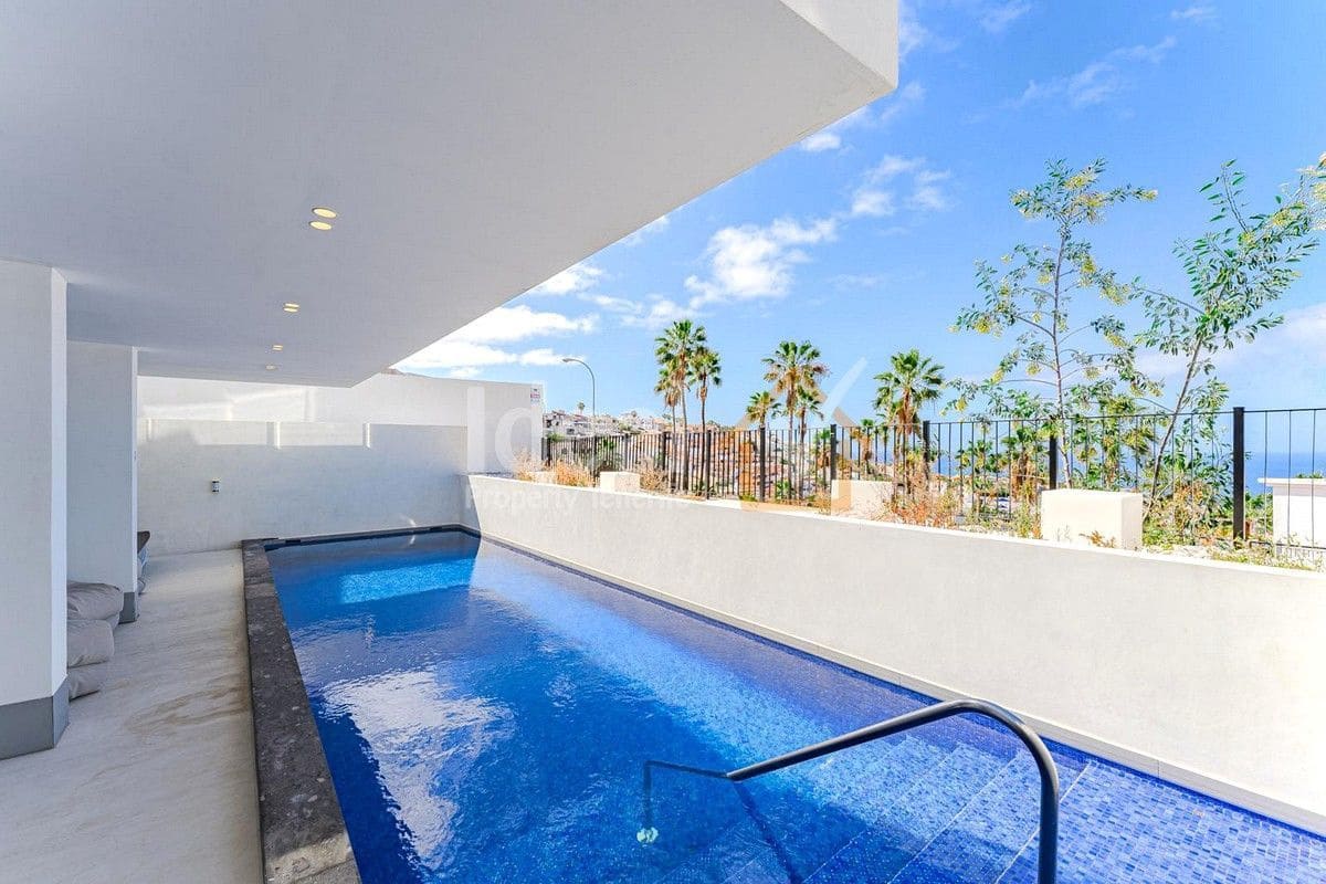 3 soveværelse Villa til salg i Costa Adeje med swimmingpool garage - € 1.280.000 (Ref: 8225702)