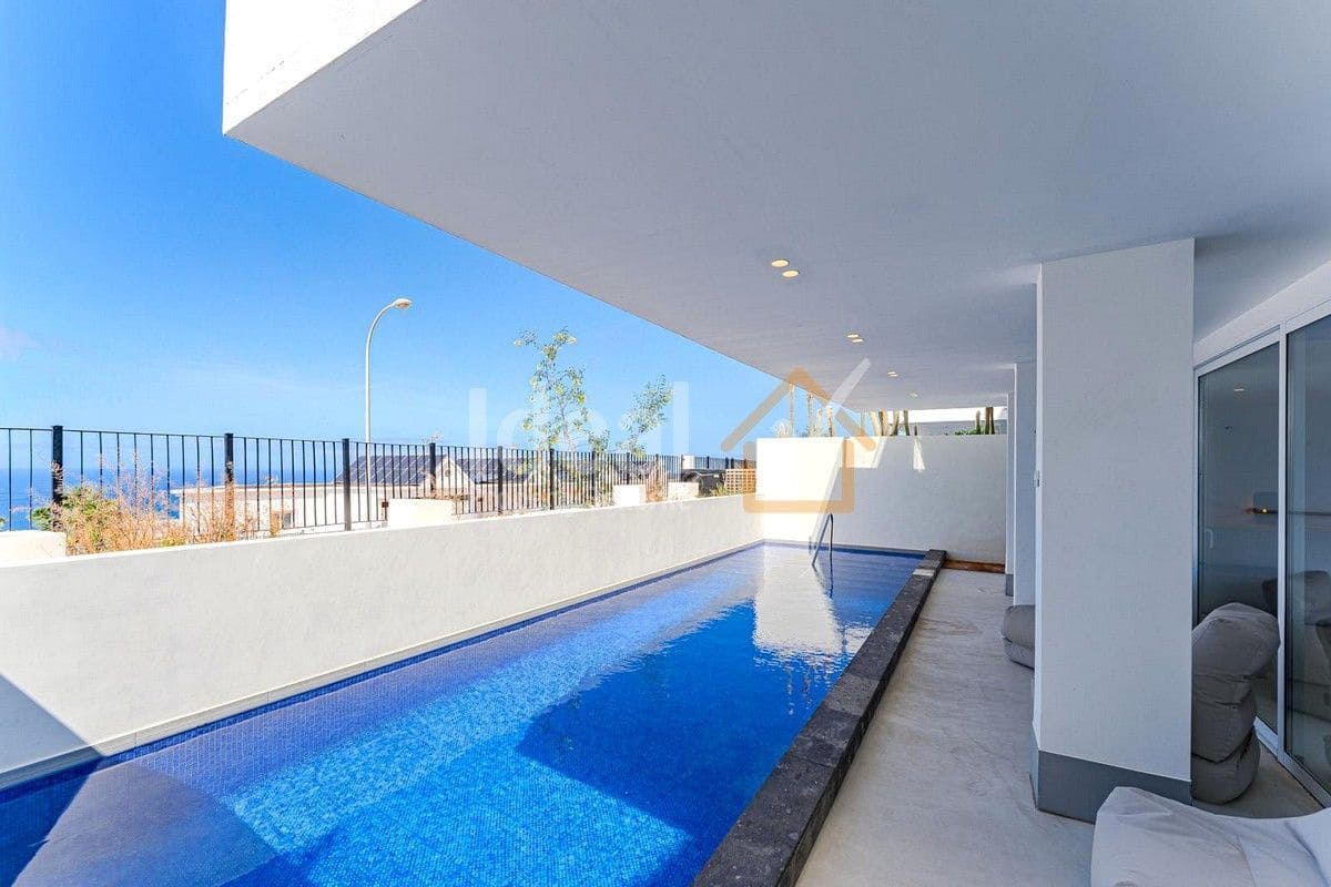 3 soveværelse Villa til salg i Costa Adeje med swimmingpool garage - € 1.280.000 (Ref: 8225702)