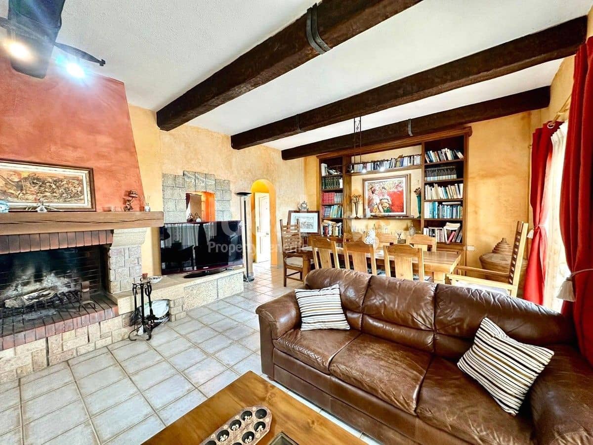 4 soveværelse Villa til salg i Guia de Isora med swimmingpool garage - € 740.000 (Ref: 8404708)