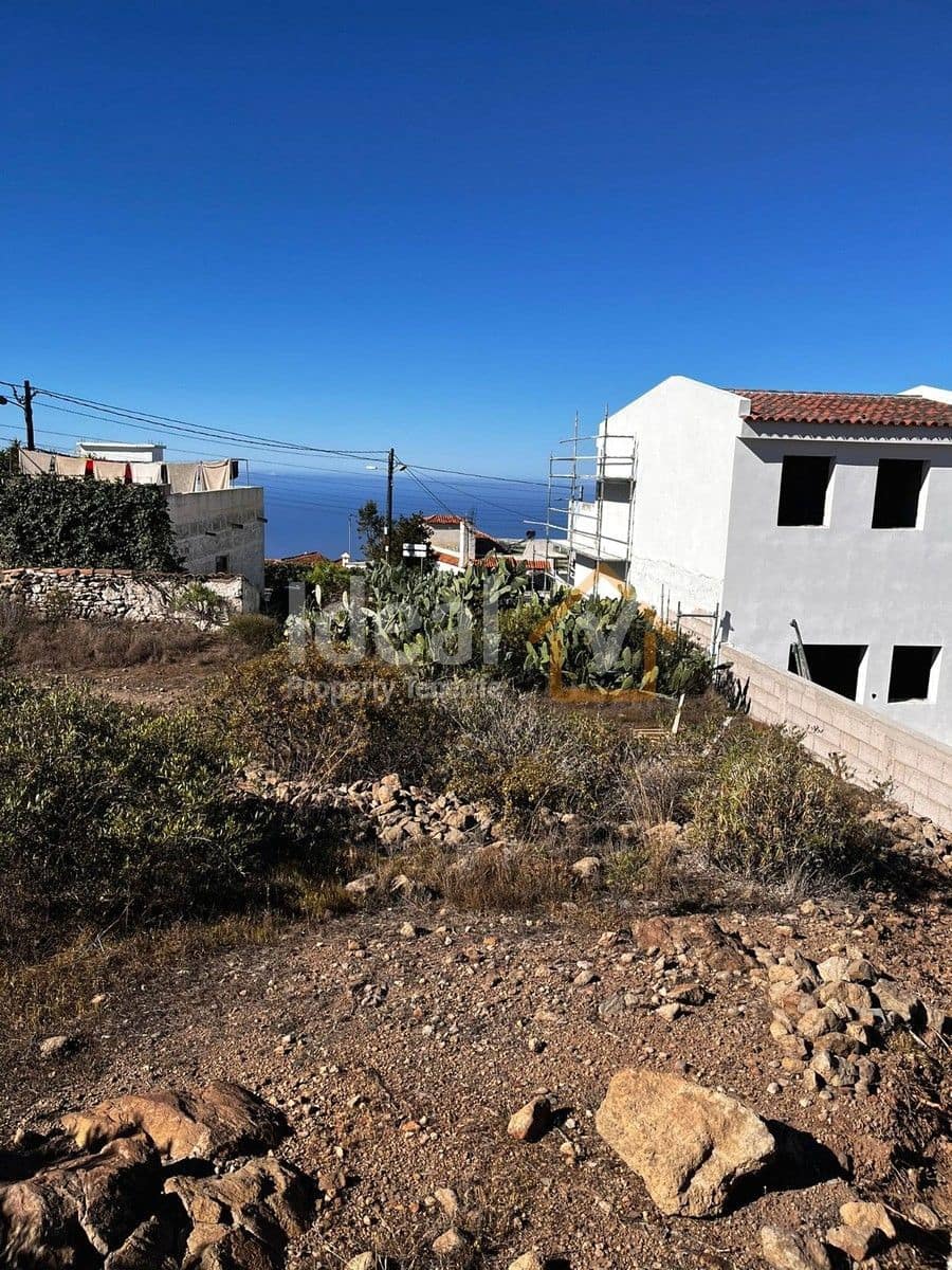 Grunde uden byggetilladelser til salg i Adeje - € 129.000 (Ref: 8406889)