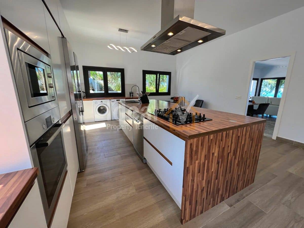 4 soveværelse Villa til salg i Guimar med swimmingpool garage - € 1.299.000 (Ref: 8467712)