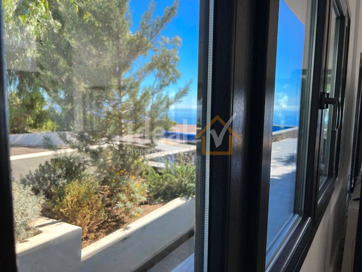 4 soveværelse Villa til salg i Guimar med swimmingpool garage - € 1.299.000 (Ref: 8467712)