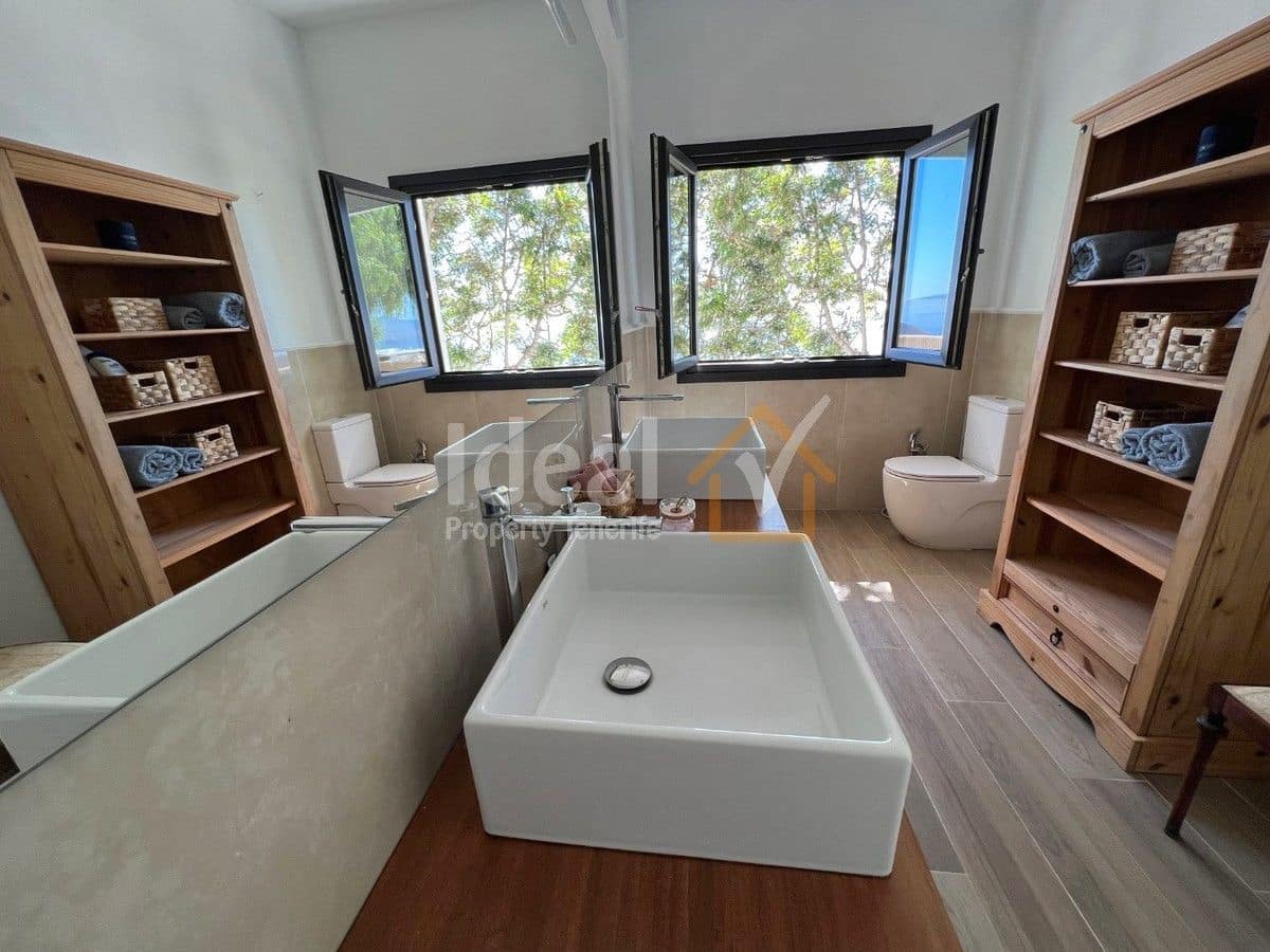 4 soveværelse Villa til salg i Guimar med swimmingpool garage - € 1.299.000 (Ref: 8467712)