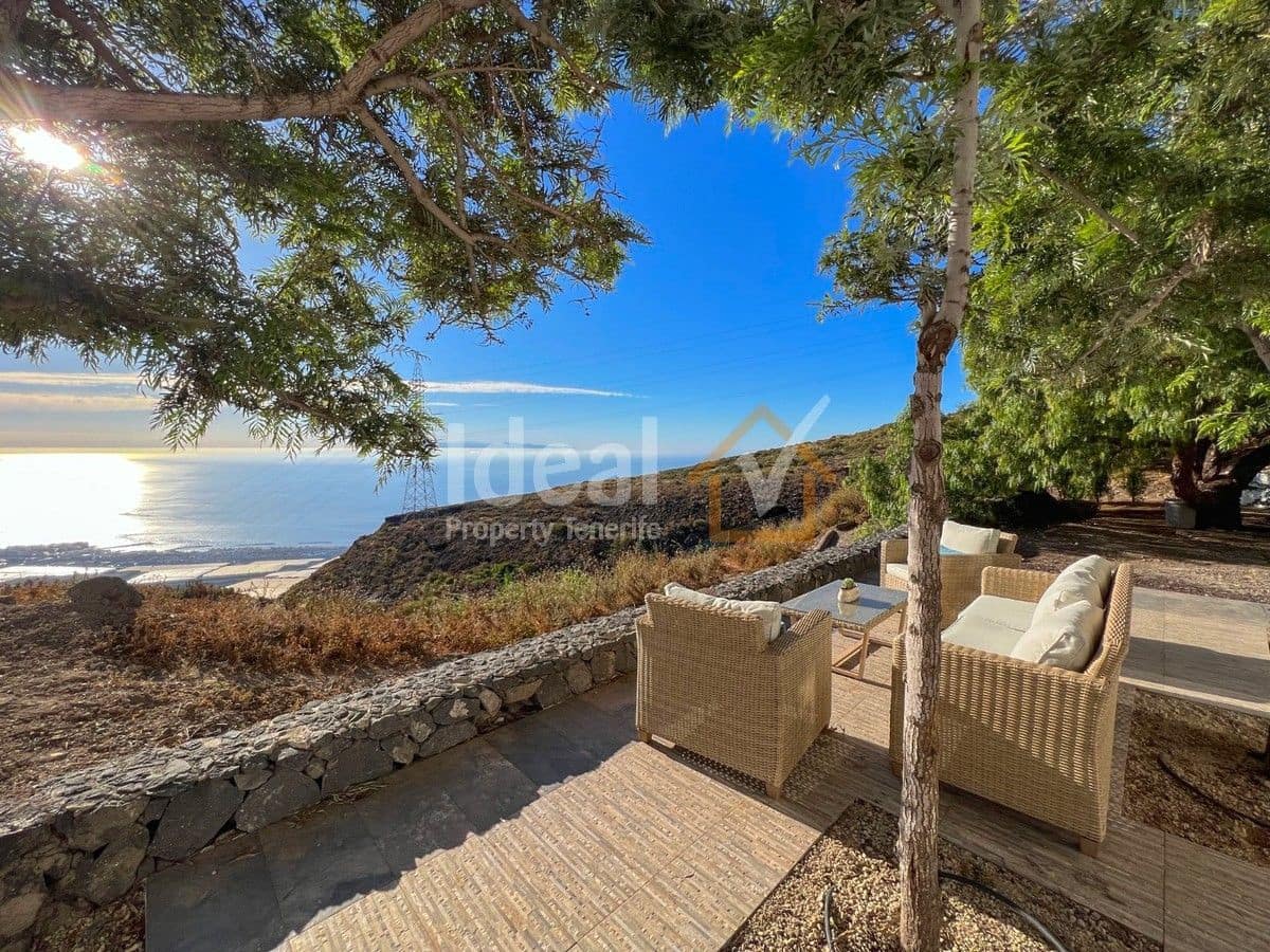 4 soveværelse Villa til salg i Guimar med swimmingpool garage - € 1.299.000 (Ref: 8467712)