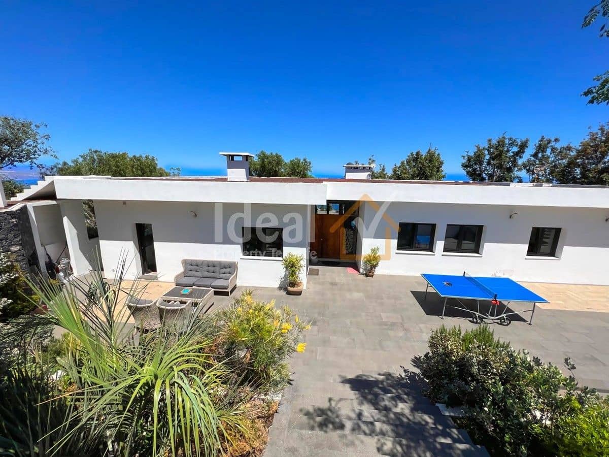 4 soveværelse Villa til salg i Guimar med swimmingpool garage - € 1.299.000 (Ref: 8467712)