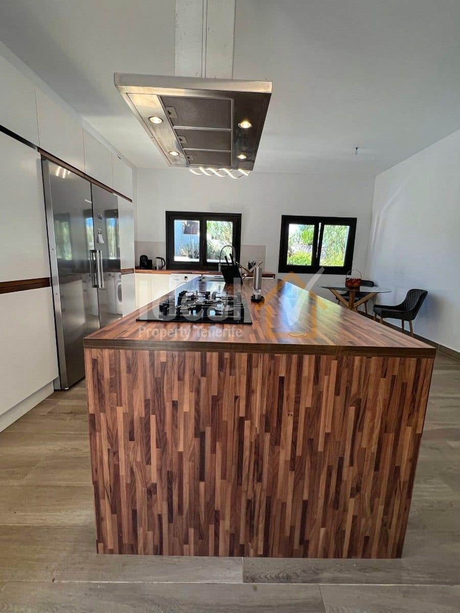 4 soveværelse Villa til salg i Guimar med swimmingpool garage - € 1.299.000 (Ref: 8467712)