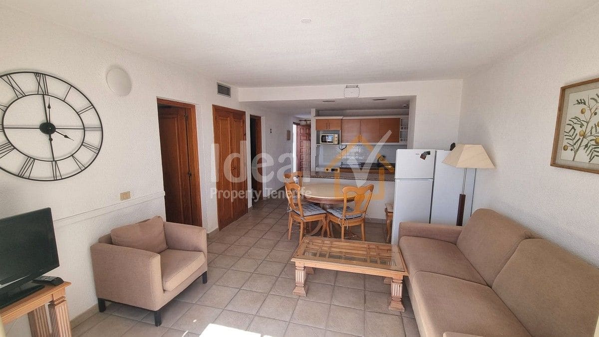 2 soveværelse Penthouse til salg i Los Cristianos med swimmingpool - € 265.000 (Ref: 8484375)