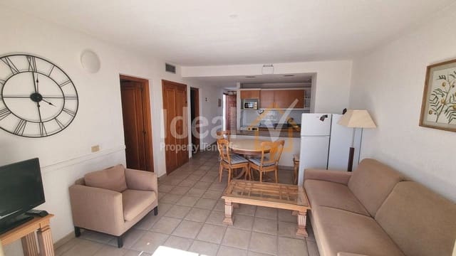 2 quarto Penthouse para venda em Los Cristianos, Arona com piscina - 265 000 € (Ref: 8484375)