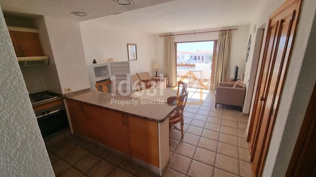 2 quarto Penthouse para venda em Los Cristianos, Arona com piscina - 265 000 € (Ref: 8484375)