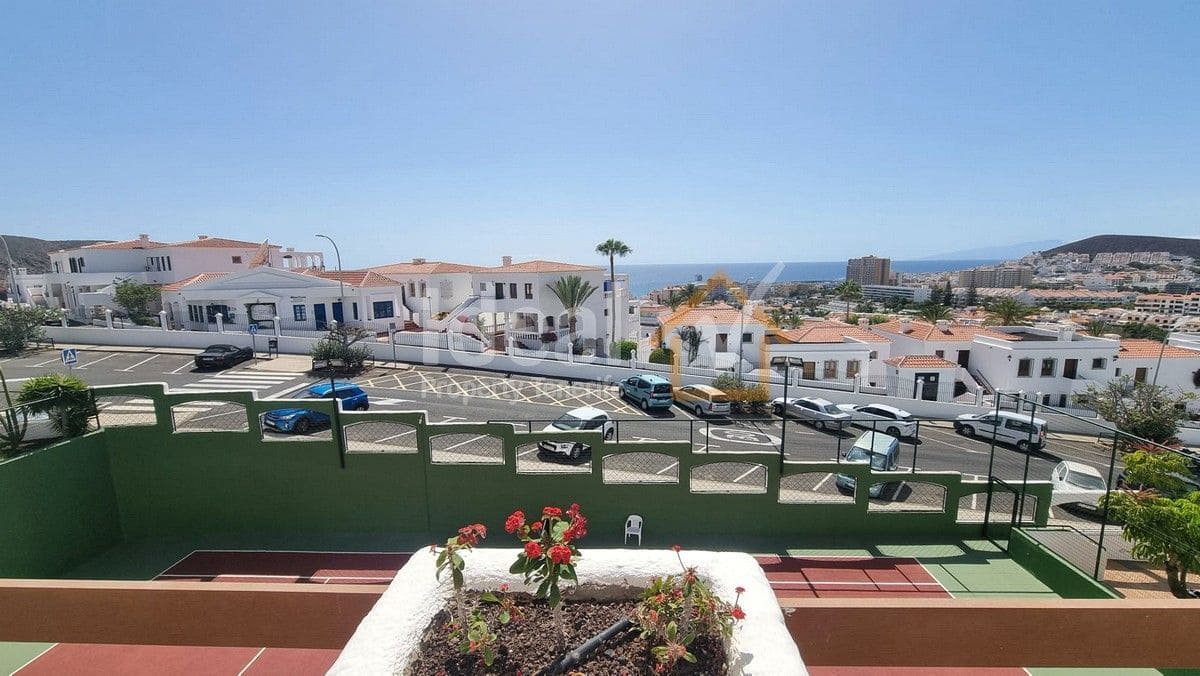 2 soveværelse Penthouse til salg i Los Cristianos med swimmingpool - € 265.000 (Ref: 8484375)