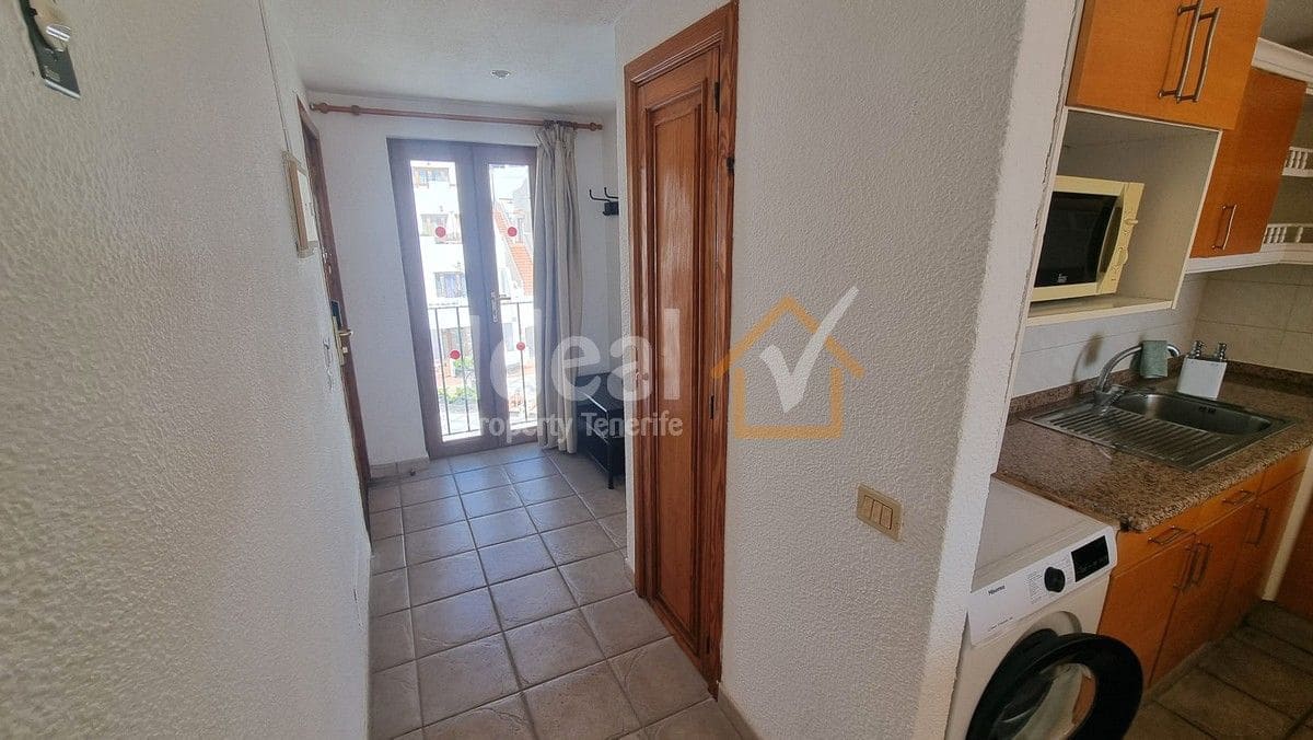 2 soveværelse Penthouse til salg i Los Cristianos med swimmingpool - € 265.000 (Ref: 8484375)