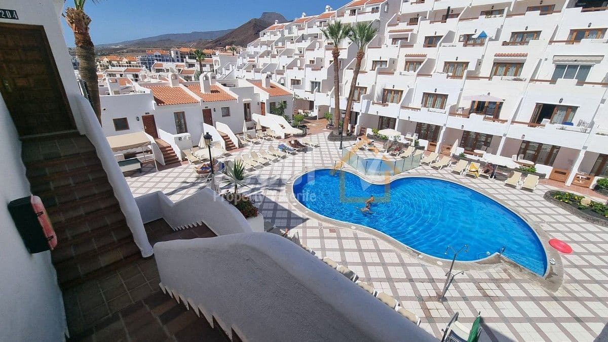 2 soveværelse Penthouse til salg i Los Cristianos med swimmingpool - € 265.000 (Ref: 8484375)