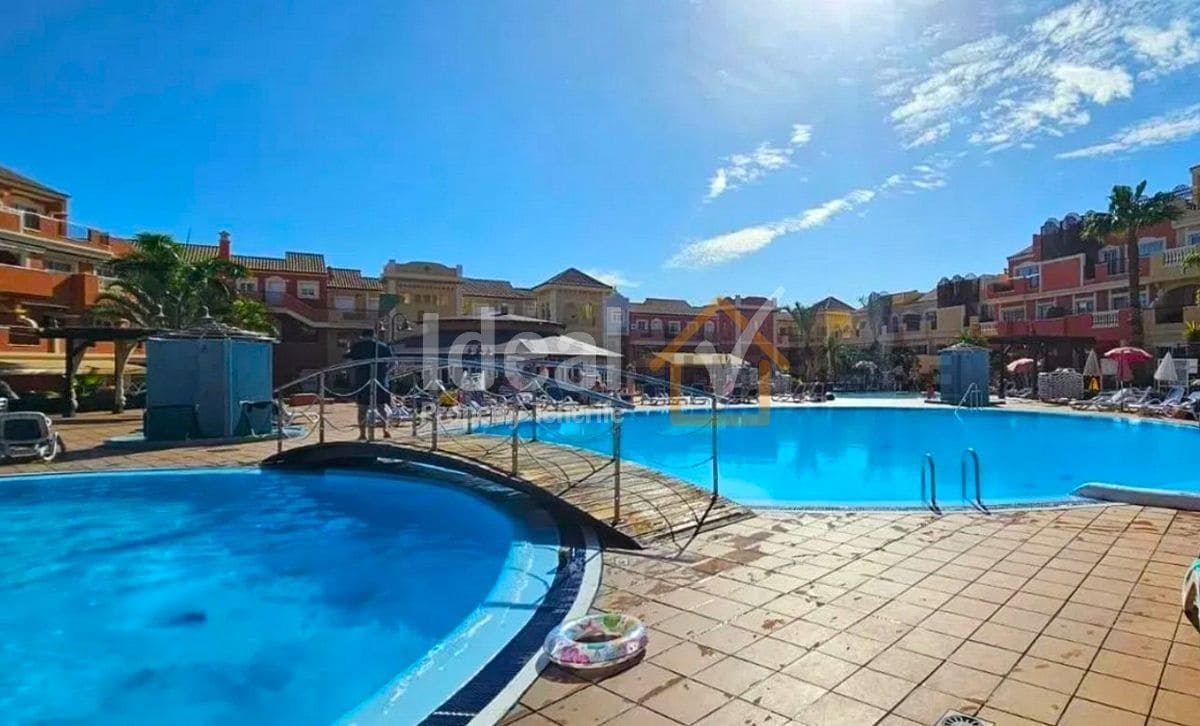2 soveværelse Penthouse til salg i Los Cristianos med swimmingpool - € 350.000 (Ref: 8610376)
