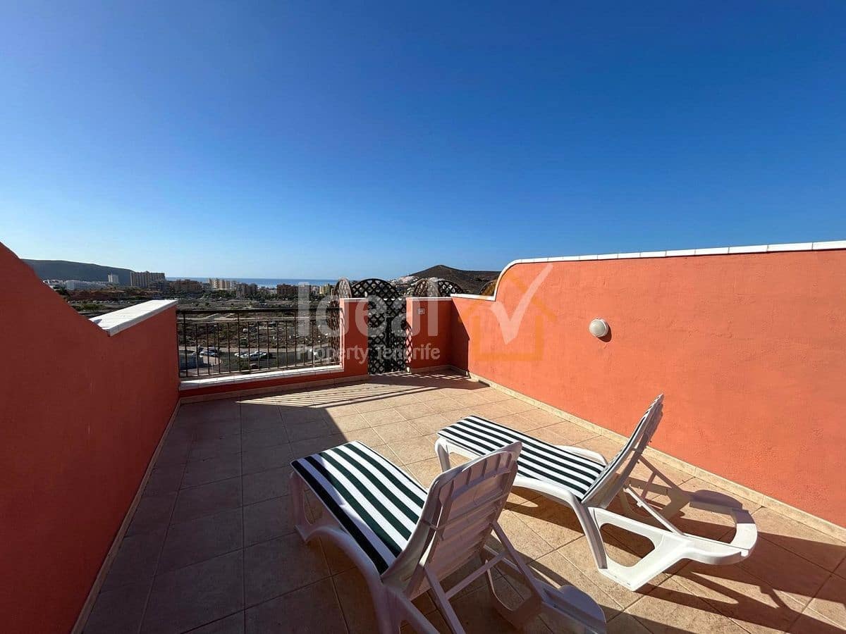 2 soveværelse Penthouse til salg i Los Cristianos med swimmingpool - € 350.000 (Ref: 8610376)