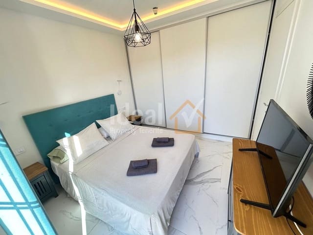 2 Zimmer Penthouse zu verkaufen in Los Cristianos, Arona mit Pool - 350.000 € (Ref: 8610376)