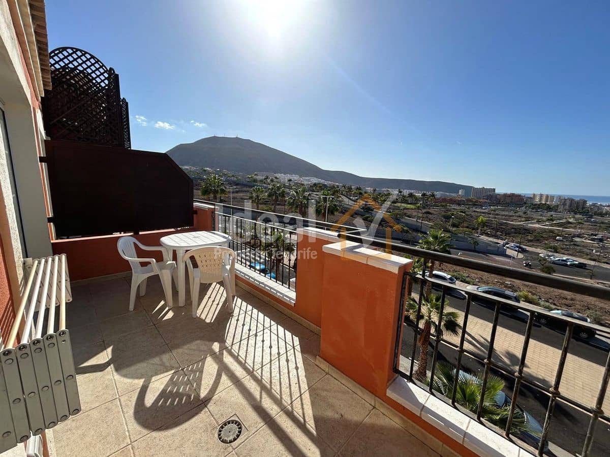 2 soveværelse Penthouse til salg i Los Cristianos med swimmingpool - € 350.000 (Ref: 8610376)