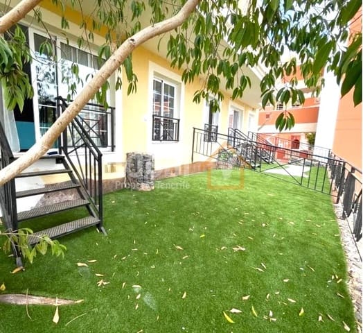 Apartamento de 2 habitaciones en Los Cristianos, Arona en venta con piscina - 330.000 € (Ref: 8610376)