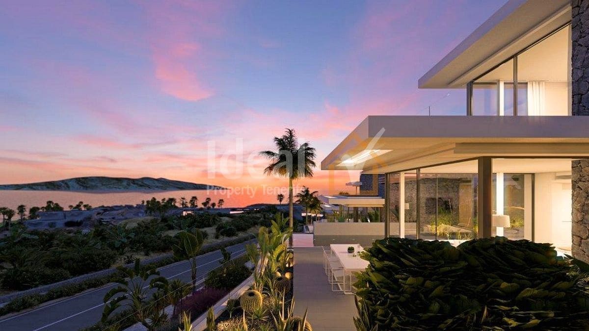 3 sypialnia Willa na sprzedaż w Guia de Isora z basenem garażem - 1 705 000 € (Ref: 8622566)