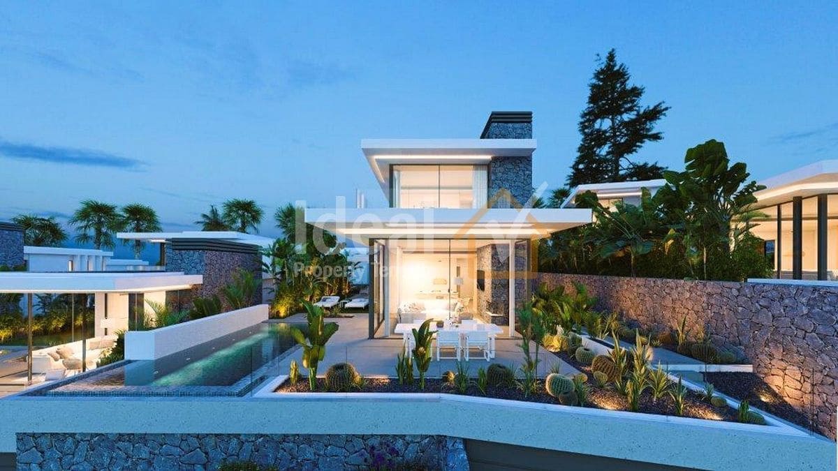 3 sypialnia Willa na sprzedaż w Guia de Isora z basenem garażem - 1 705 000 € (Ref: 8622566)