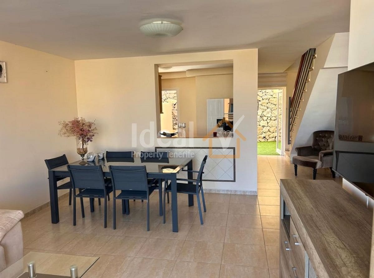 3 soveværelse Semi-Rækkehus til salg i Costa Adeje med garage - € 500.000 (Ref: 8626484)