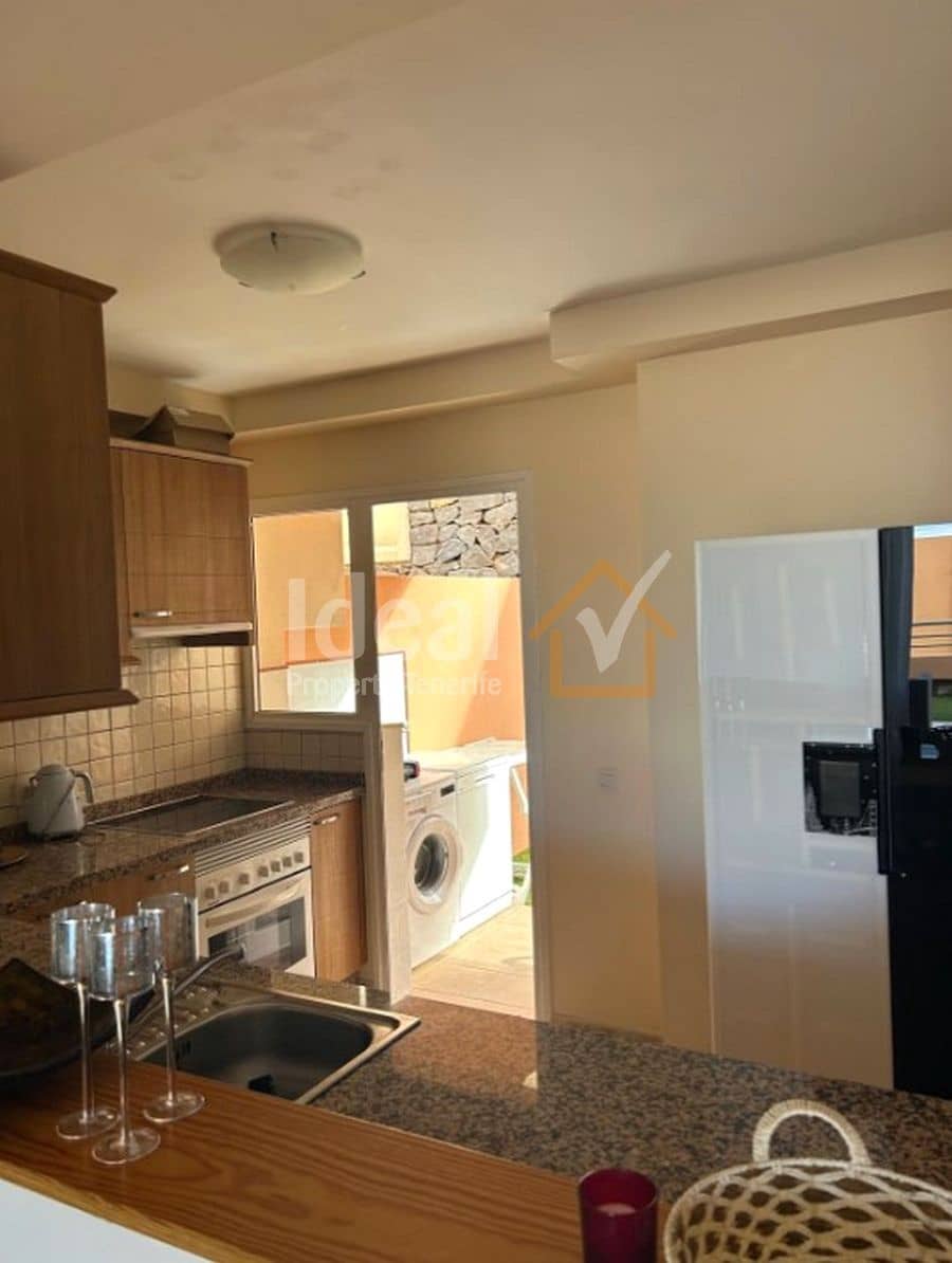 3 soveværelse Semi-Rækkehus til salg i Costa Adeje med garage - € 500.000 (Ref: 8626484)