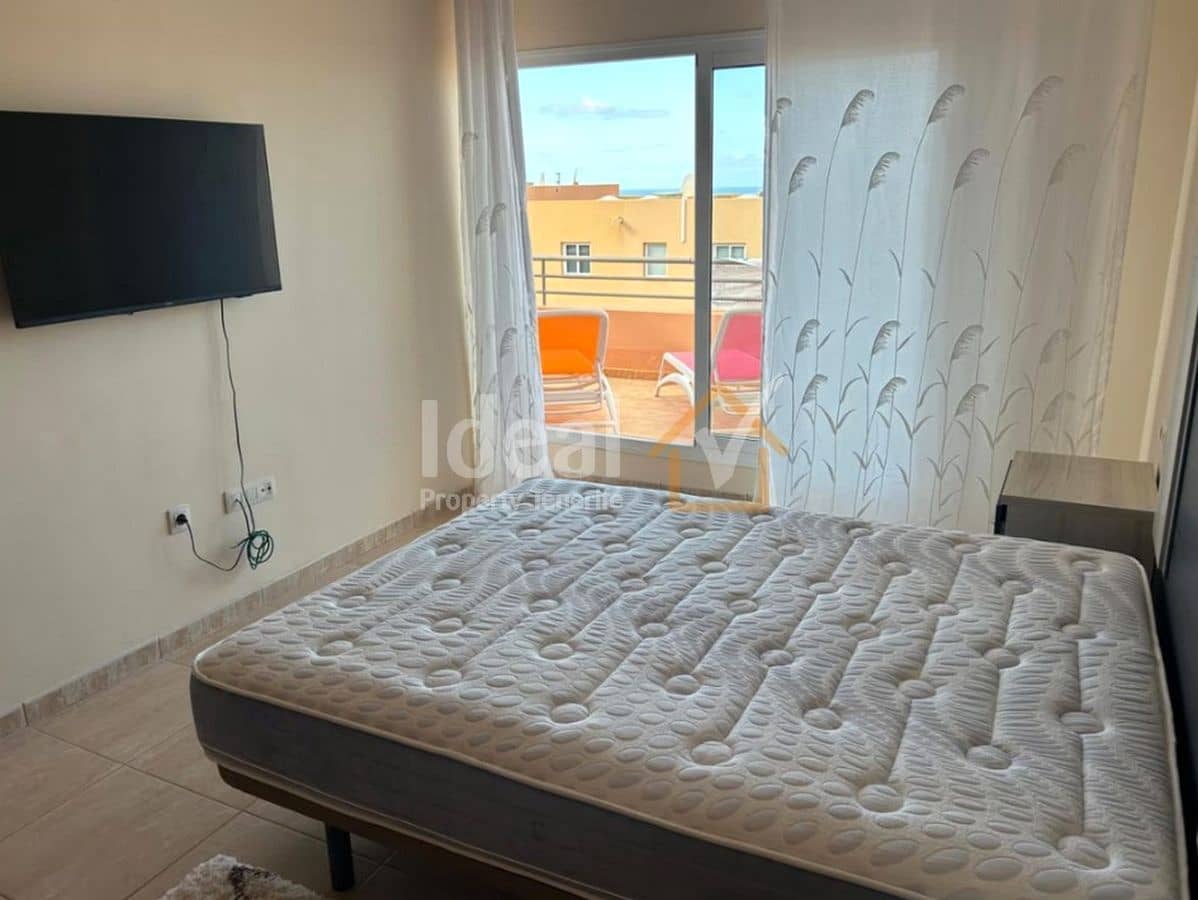 3 soveværelse Semi-Rækkehus til salg i Costa Adeje med garage - € 500.000 (Ref: 8626484)