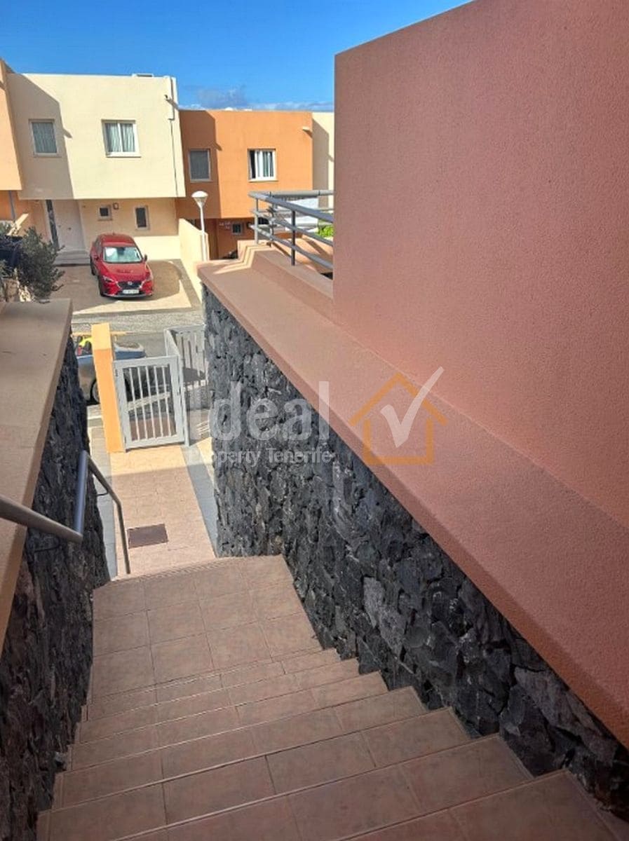 3 soveværelse Semi-Rækkehus til salg i Costa Adeje med garage - € 500.000 (Ref: 8626484)