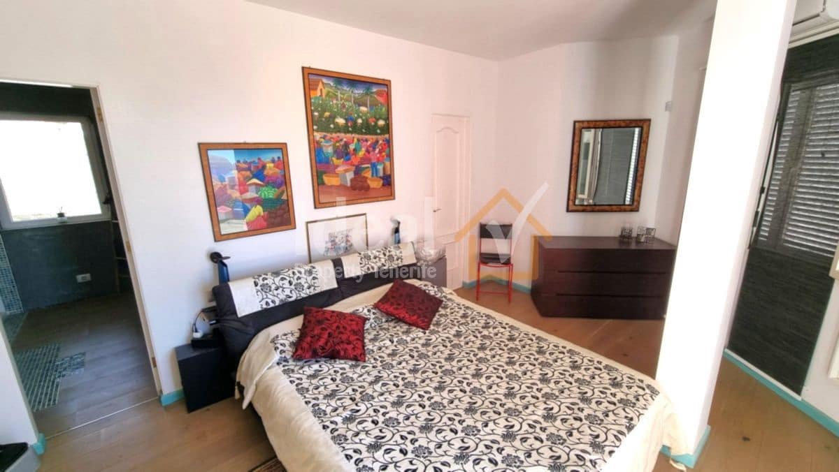 5 sypialnia Willa na sprzedaż w Arona z garażem - 1 045 000 € (Ref: 8629850)