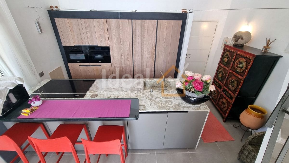 5 sypialnia Willa na sprzedaż w Arona z garażem - 1 045 000 € (Ref: 8629850)