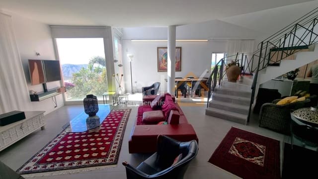 5 soveværelse Villa til salg i Arona med garage - € 1.045.000 (Ref: 8629850)