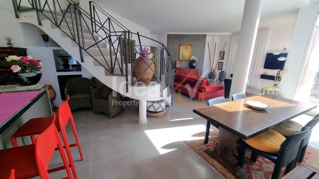 5 soveværelse Villa til salg i Arona med garage - € 1.045.000 (Ref: 8629850)