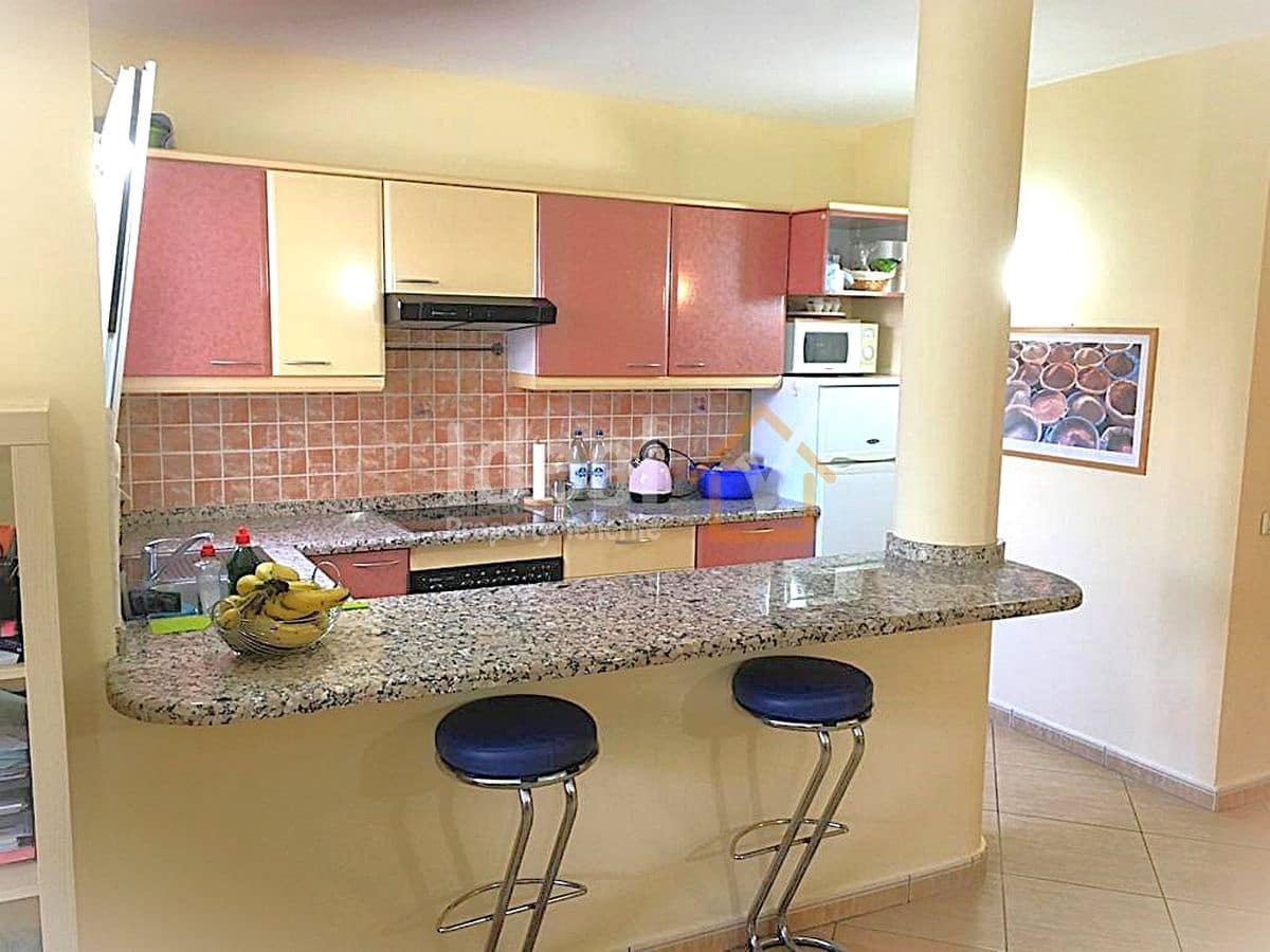 5 sypialnia Willa na sprzedaż w Arona z garażem - 1 045 000 € (Ref: 8629850)