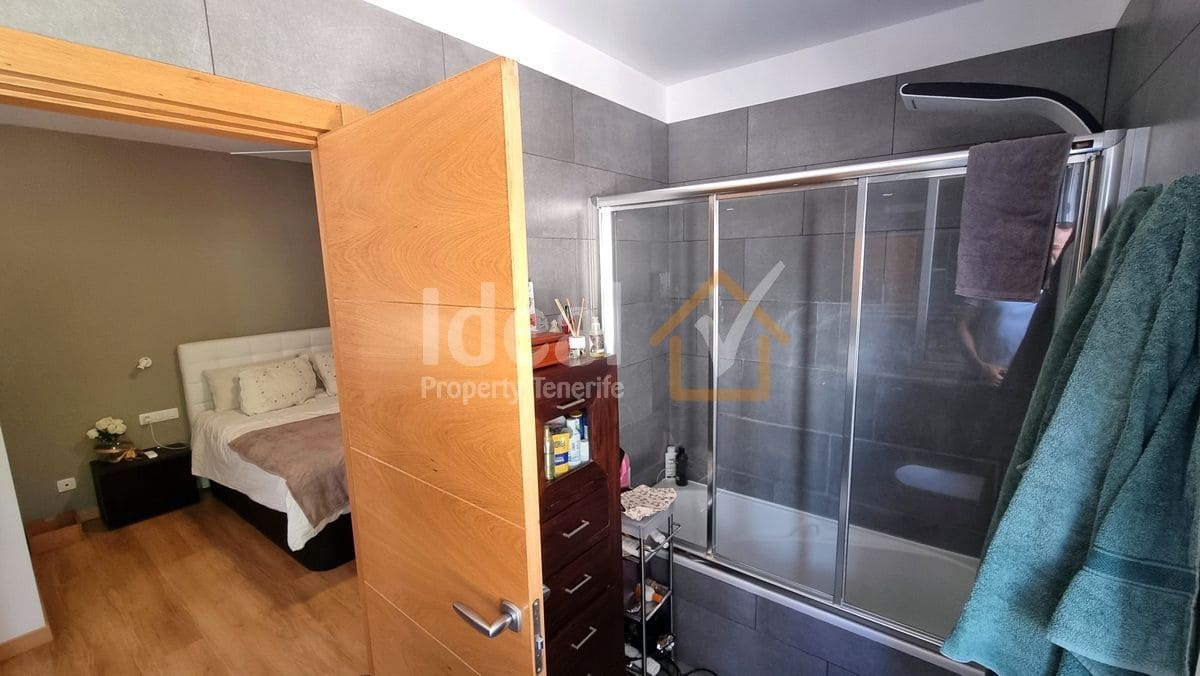 5 sypialnia Willa na sprzedaż w Arona z garażem - 1 045 000 € (Ref: 8629850)
