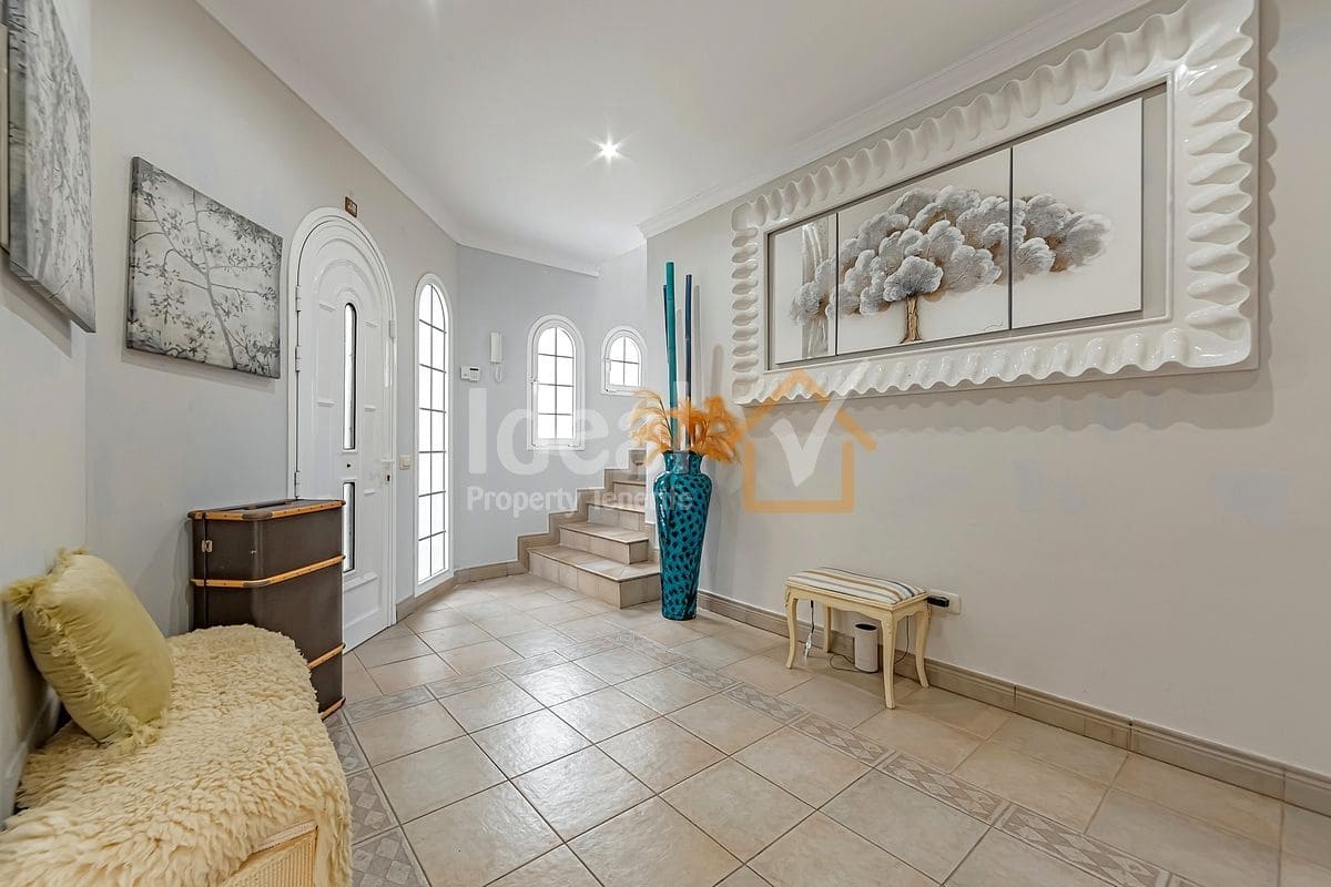 3 soveværelse Villa til salg i Callao Salvaje med swimmingpool - € 850.000 (Ref: 8675624)