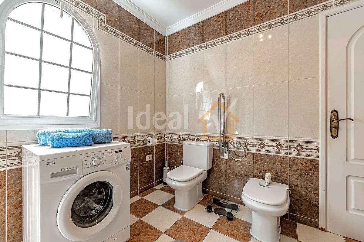 3 soveværelse Villa til salg i Callao Salvaje med swimmingpool - € 850.000 (Ref: 8675624)