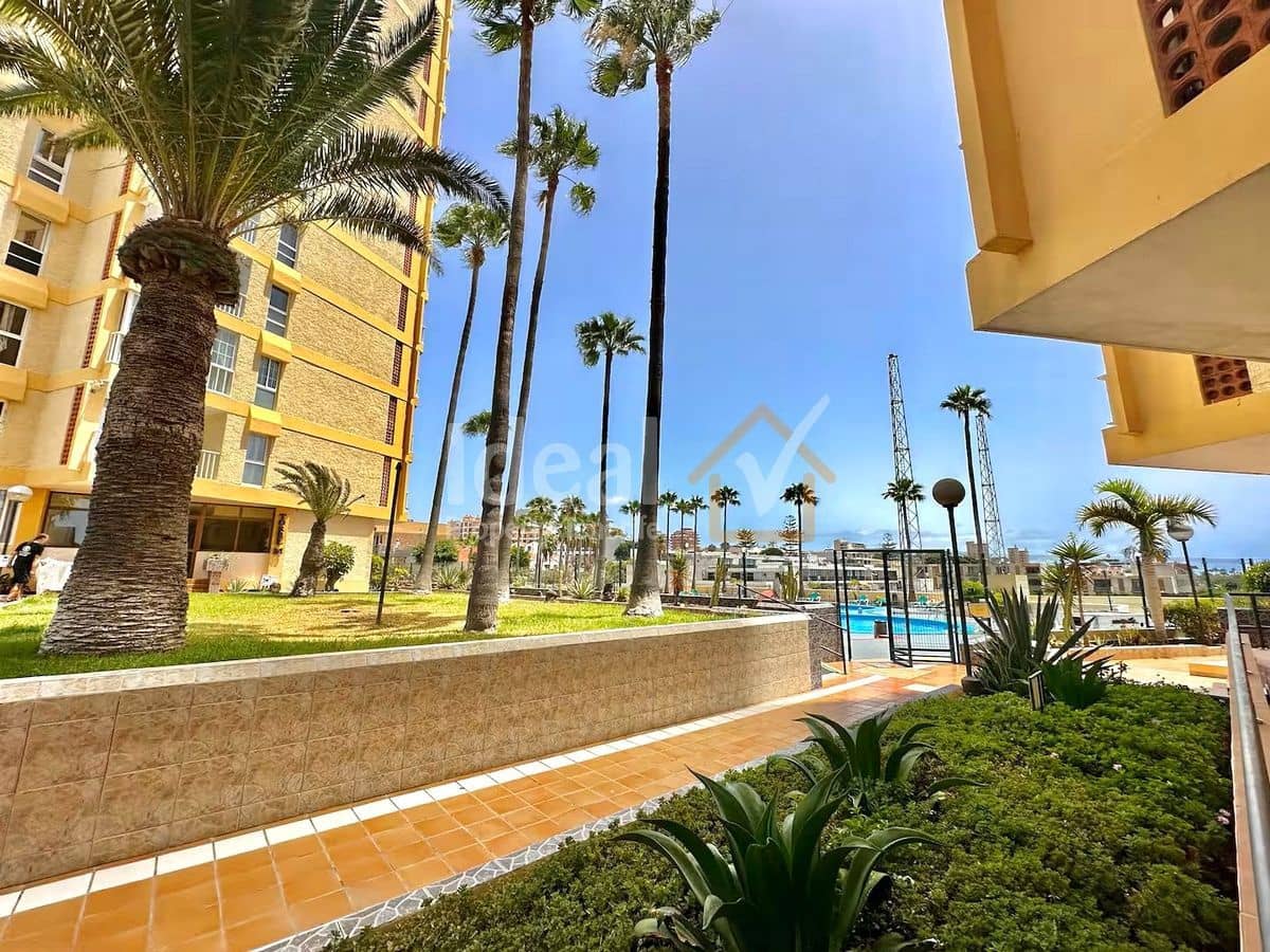1 soverom Leilighet til salgs i Playa de las Americas med svømmebasseng - € 270 000 (Ref: 8687344)