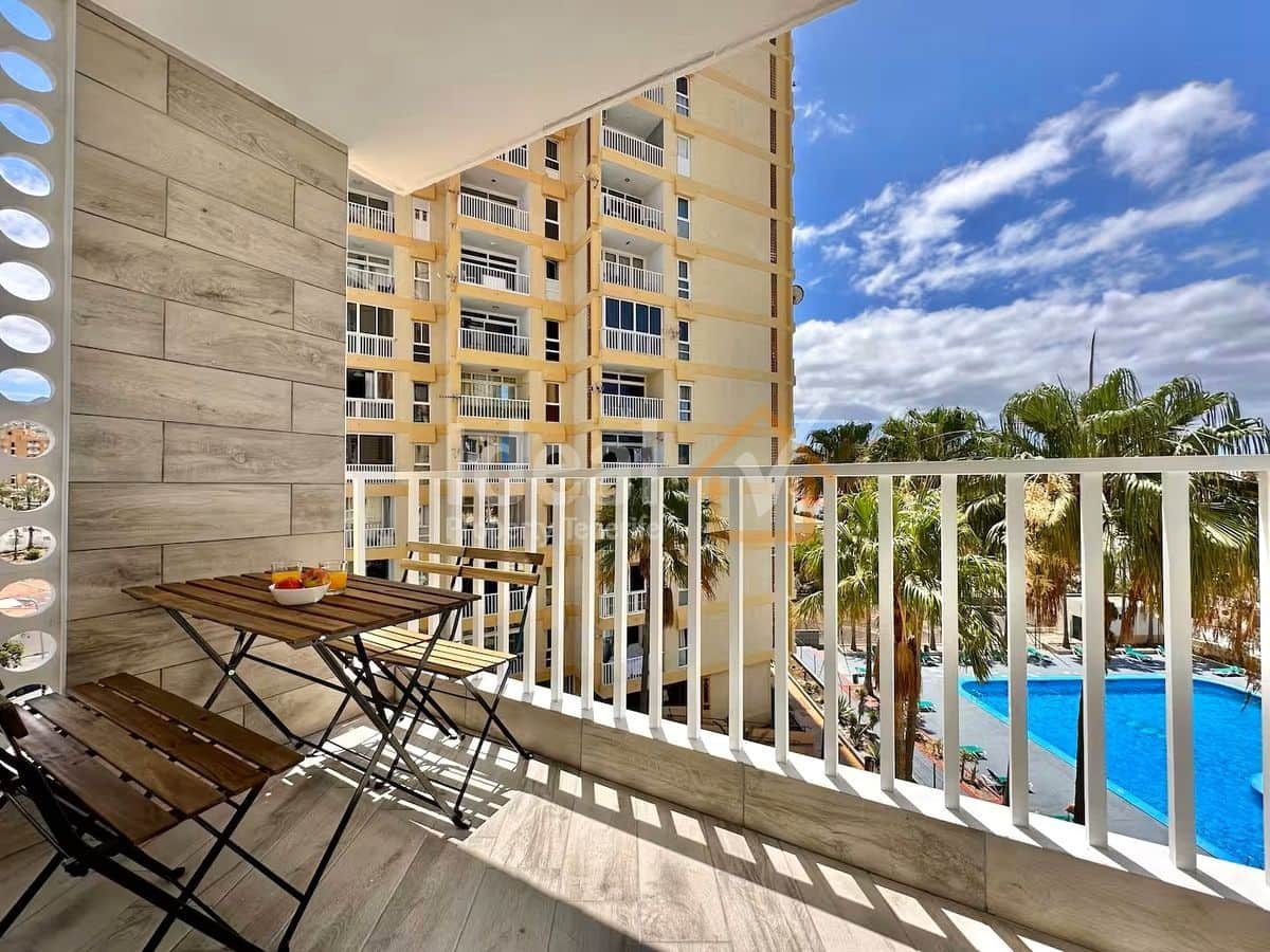 1 soverom Leilighet til salgs i Playa de las Americas med svømmebasseng - € 270 000 (Ref: 8687344)