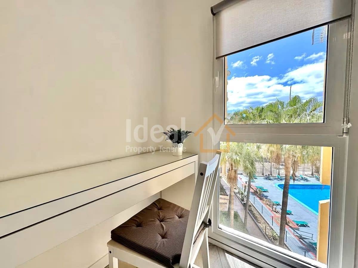 1 soverom Leilighet til salgs i Playa de las Americas med svømmebasseng - € 270 000 (Ref: 8687344)