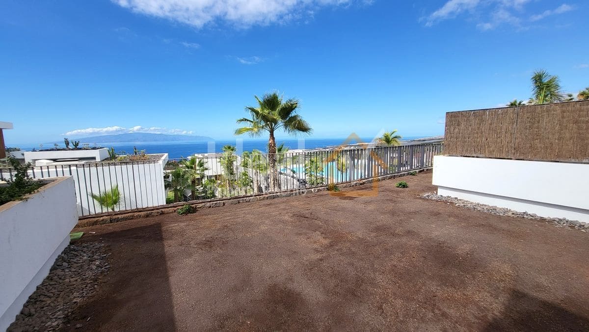 2 soveværelse Lejlighed til salg i Guia de Isora med swimmingpool garage - € 1.102.500 (Ref: 8699391)