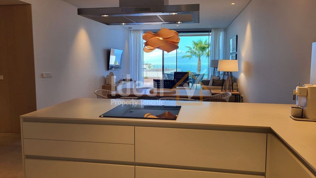 2 soveværelse Lejlighed til salg i Guia de Isora med swimmingpool garage - € 1.102.500 (Ref: 8699391)