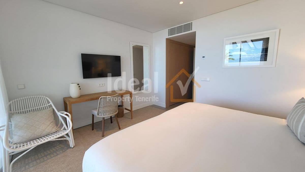 2 soveværelse Lejlighed til salg i Guia de Isora med swimmingpool garage - € 1.102.500 (Ref: 8699391)