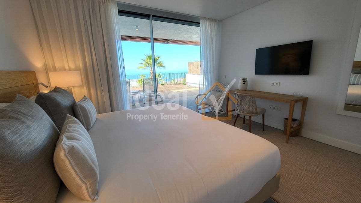 2 soveværelse Lejlighed til salg i Guia de Isora med swimmingpool garage - € 1.102.500 (Ref: 8699391)