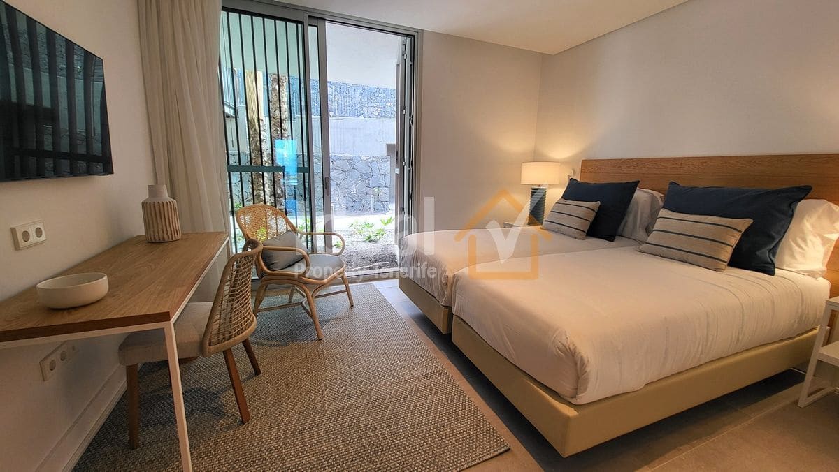 2 soveværelse Lejlighed til salg i Guia de Isora med swimmingpool garage - € 1.102.500 (Ref: 8699391)