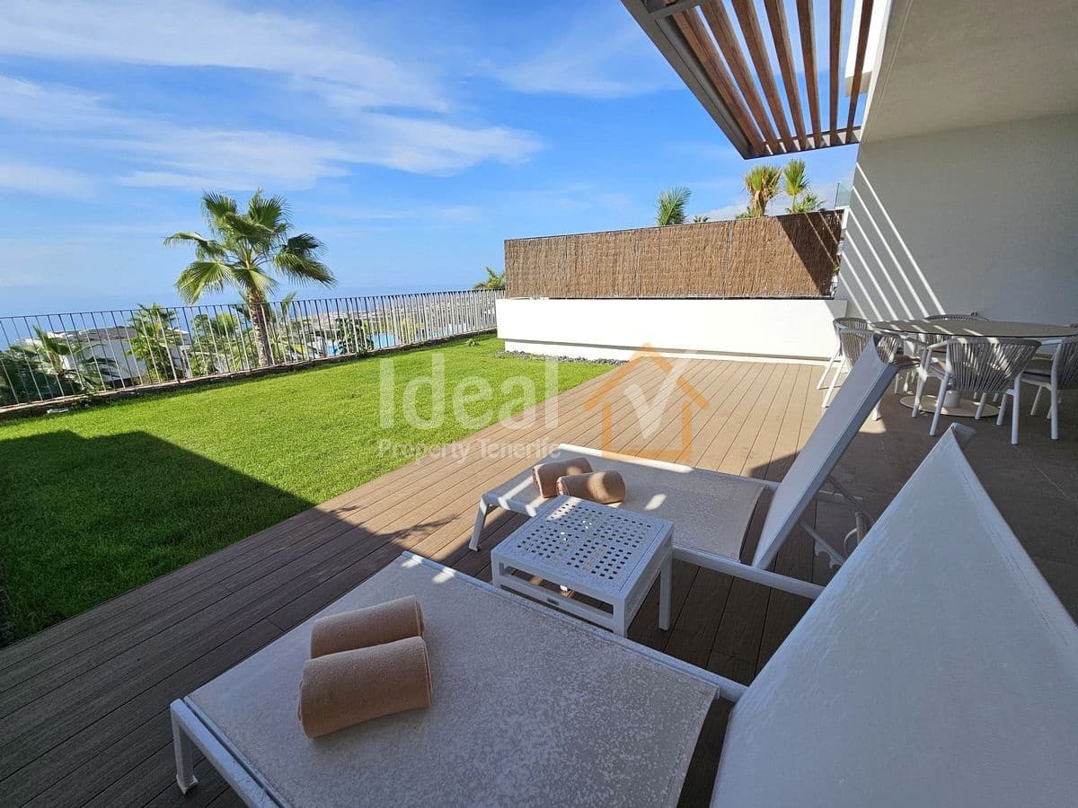 2 soveværelse Lejlighed til salg i Guia de Isora med swimmingpool garage - € 1.102.500 (Ref: 8699391)