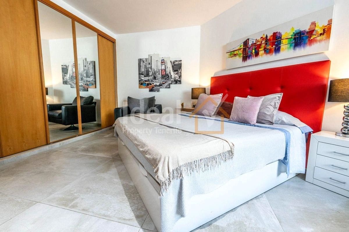 Chalet de 5 habitaciones en Costa Adeje en venta con piscina garaje - 2.520.000 € (Ref: 8785999)