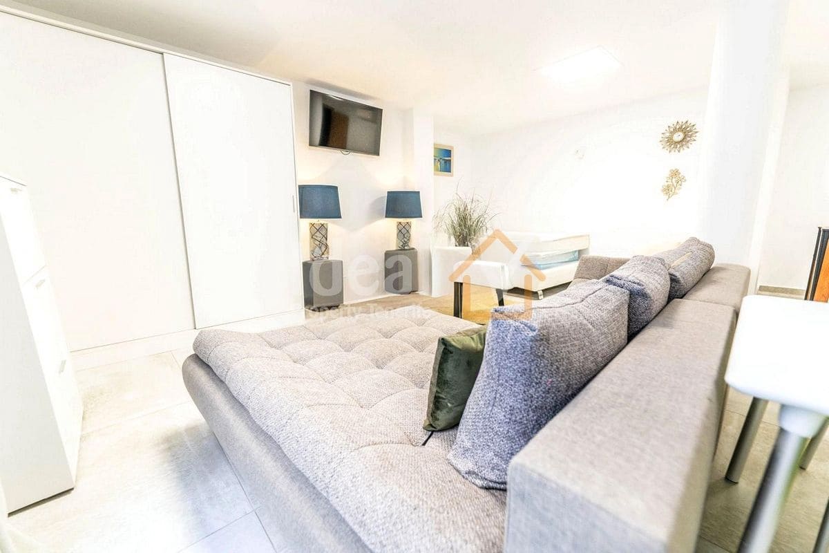 Chalet de 5 habitaciones en Costa Adeje en venta con piscina garaje - 2.520.000 € (Ref: 8785999)