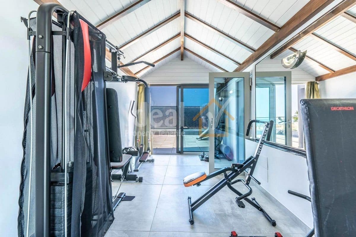 Chalet de 5 habitaciones en Costa Adeje en venta con piscina garaje - 2.520.000 € (Ref: 8785999)