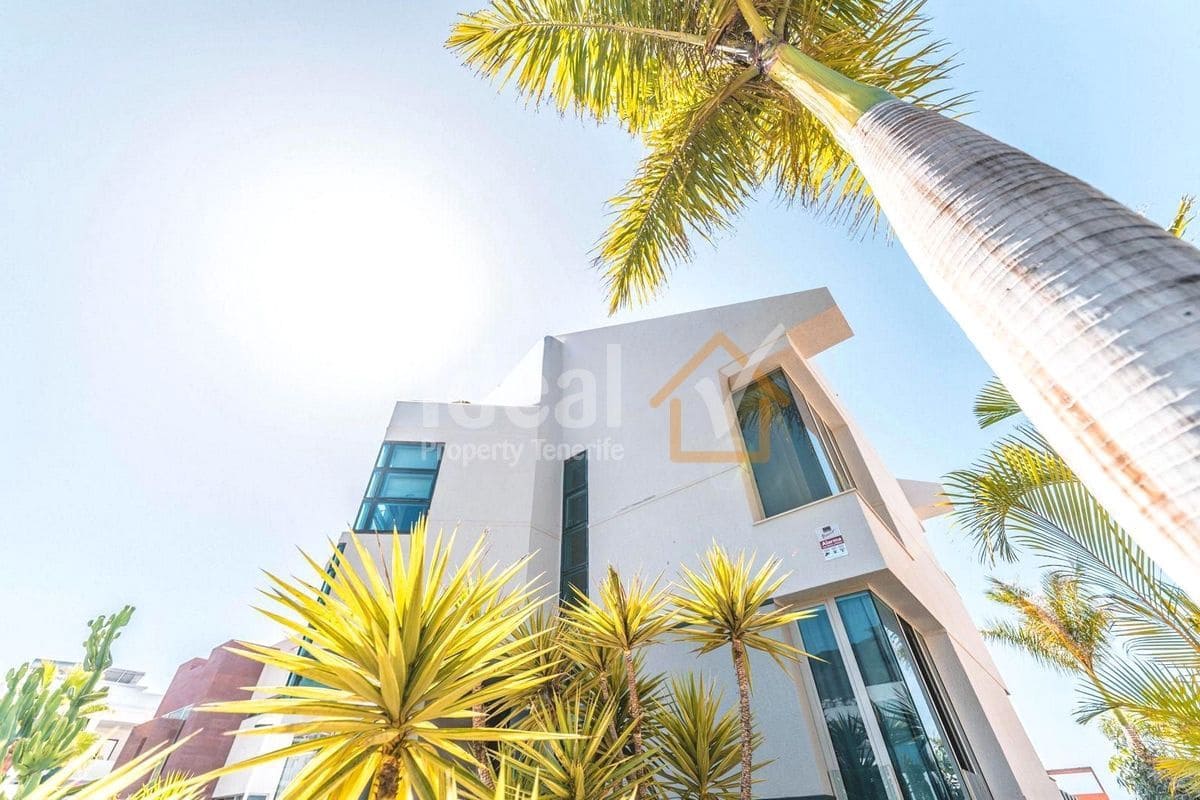 Chalet de 5 habitaciones en Costa Adeje en venta con piscina garaje - 2.520.000 € (Ref: 8785999)