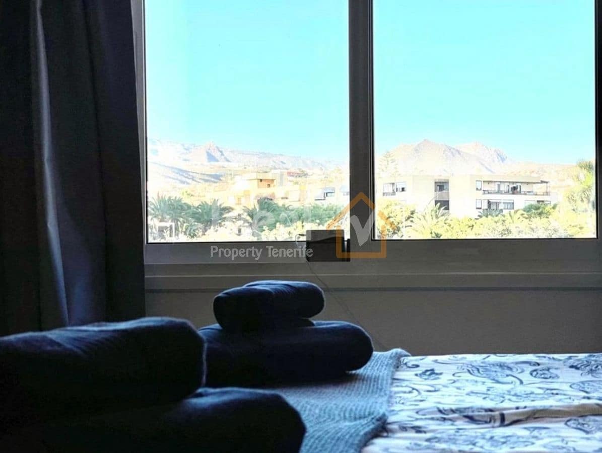 1 bedroom Apartment for sale in Los Cristianos with pool garage - € 370,000 (Ref: 8798305)